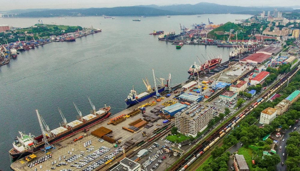 Логистический кризис в Приморье: почему приморские порты не справляются с наплывом грузов