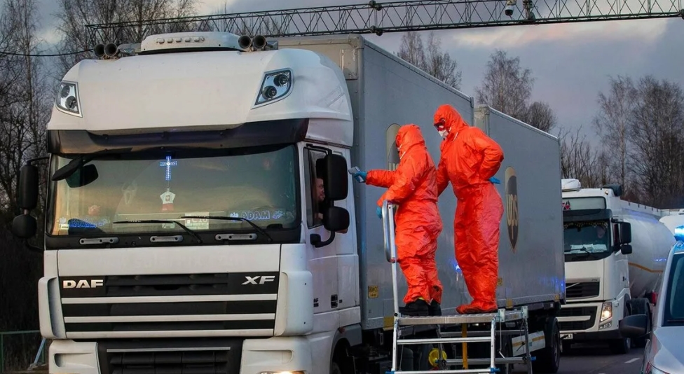 Водителей грузовых автомобилей освободят от сдачи ПЦР-теста