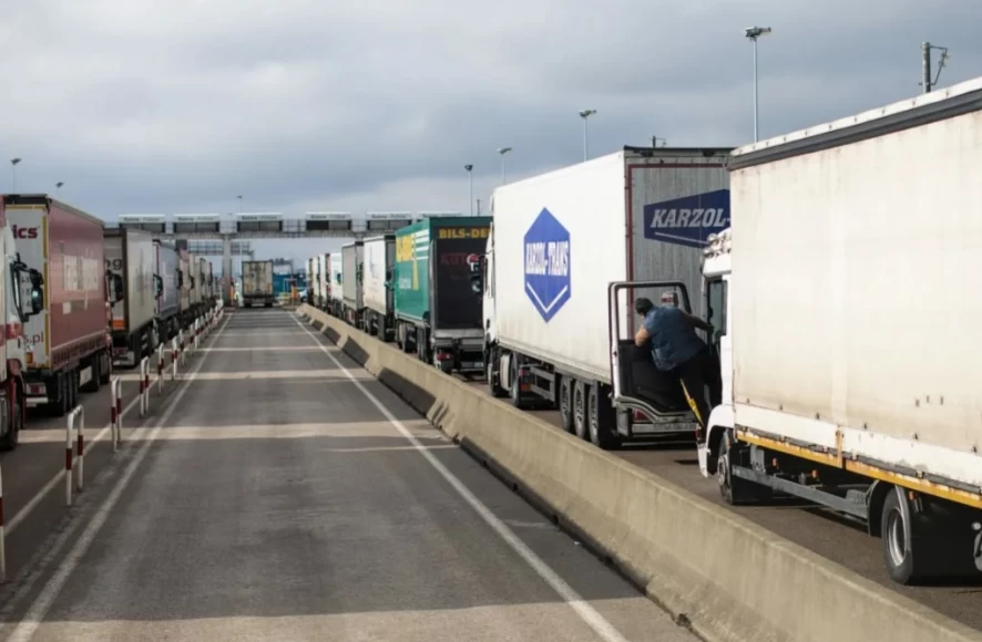 otmena-sanktsionnogo-tranzita-kamen-v-chey-ogorod-