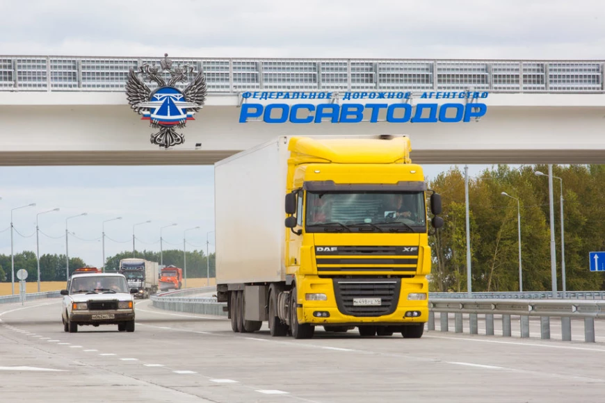rosavtodor-zapretit-gruzovikam-ezdit-po-trassam-pri-temperature-vozdukha-svyshe-32-gradusov